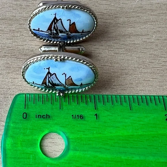 VINTAGE LARGE CERAMIC PAINTING BOATS SAILING NAUTICAL THEME CUFFLINKS UNUSUAL